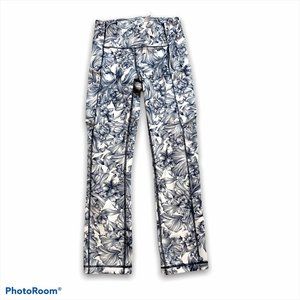 Lululemon Women’s Pants Pocketed Leggings